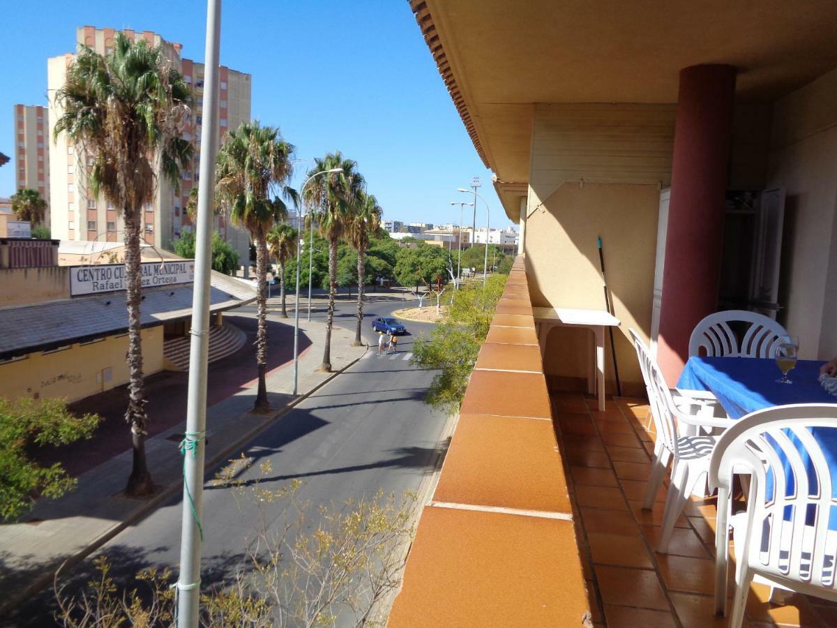 Apartamento Calle Fundadores Isla Cristina Dış mekan fotoğraf